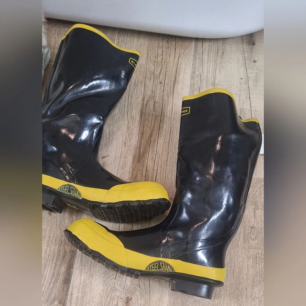 NWT Lacrosse Economy 16bin Steel Toe Black and Yellow Men's Work Boots Sz. 12